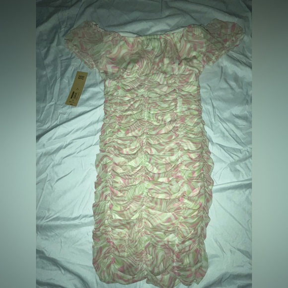 ✨NYC Madden Ruched Dress✨ - Picture 2 of 5